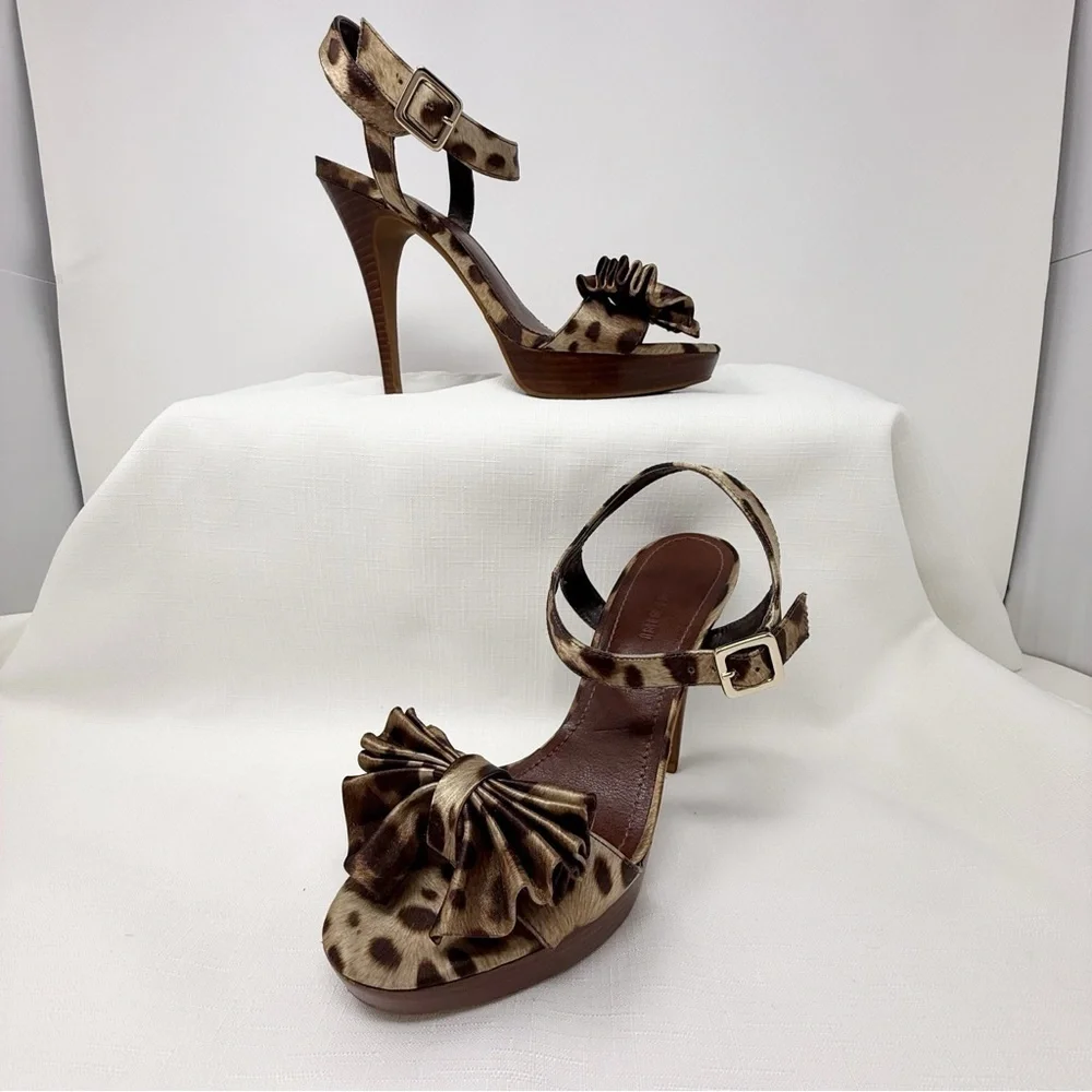 Gianni Bini animal Print silk platform High Heel Sandals size 8.5